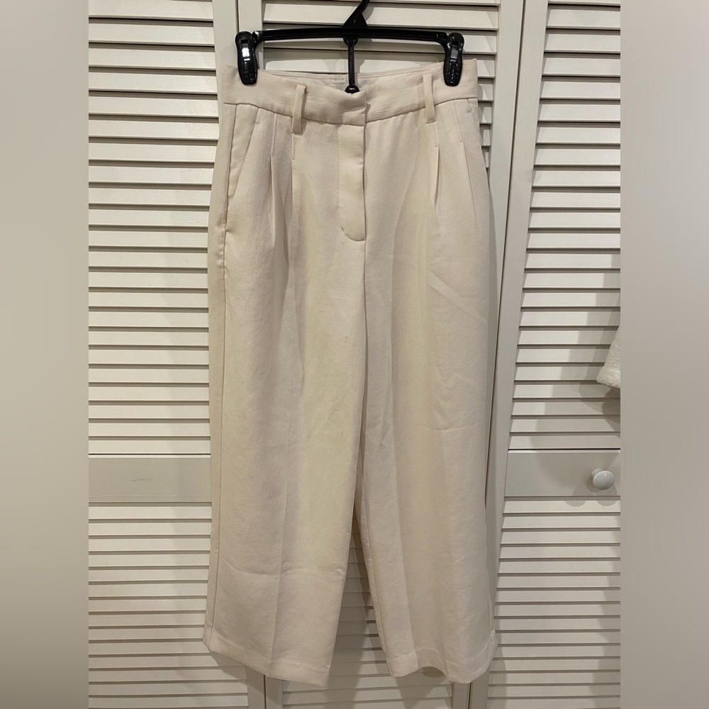 Aritzia trousers